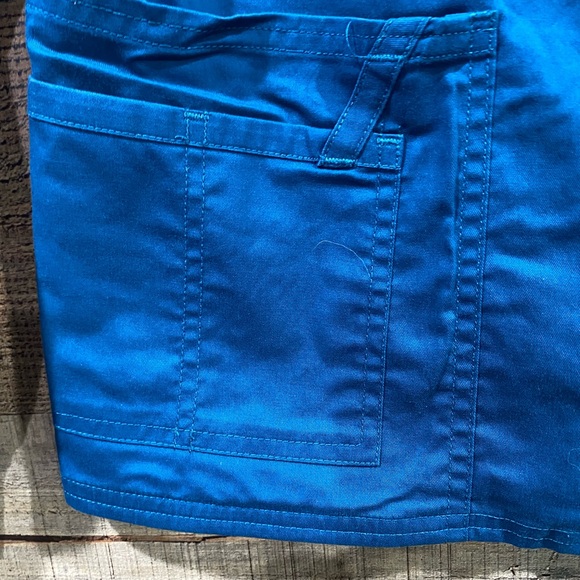 Cherokee Workwear Teal Premium Core Stretch Scrub Jacket Size Small - Picture 2 of 4